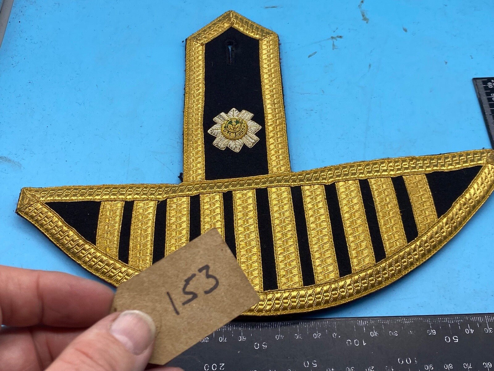 Original Single British Army Scots Guards Bandsman's Epaulette / Wing / Swallows - The Militaria Shop