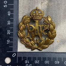 Load image into Gallery viewer, Original WW2 British Royal Air Force RAF Cap Badge
