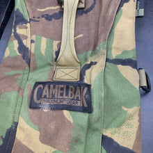 Load image into Gallery viewer, Genuine British Army DPM Camouflaged Individual Hydration System - The Militaria Shop
