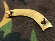 Load image into Gallery viewer, Genuine British Army WW1 Brass Shoulder Title - Red Cross - The Militaria Shop
