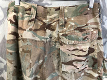 Charger l&#39;image dans la galerie, Genuine British Army MTP Camouflage Combat Trousers - 85/84/100
