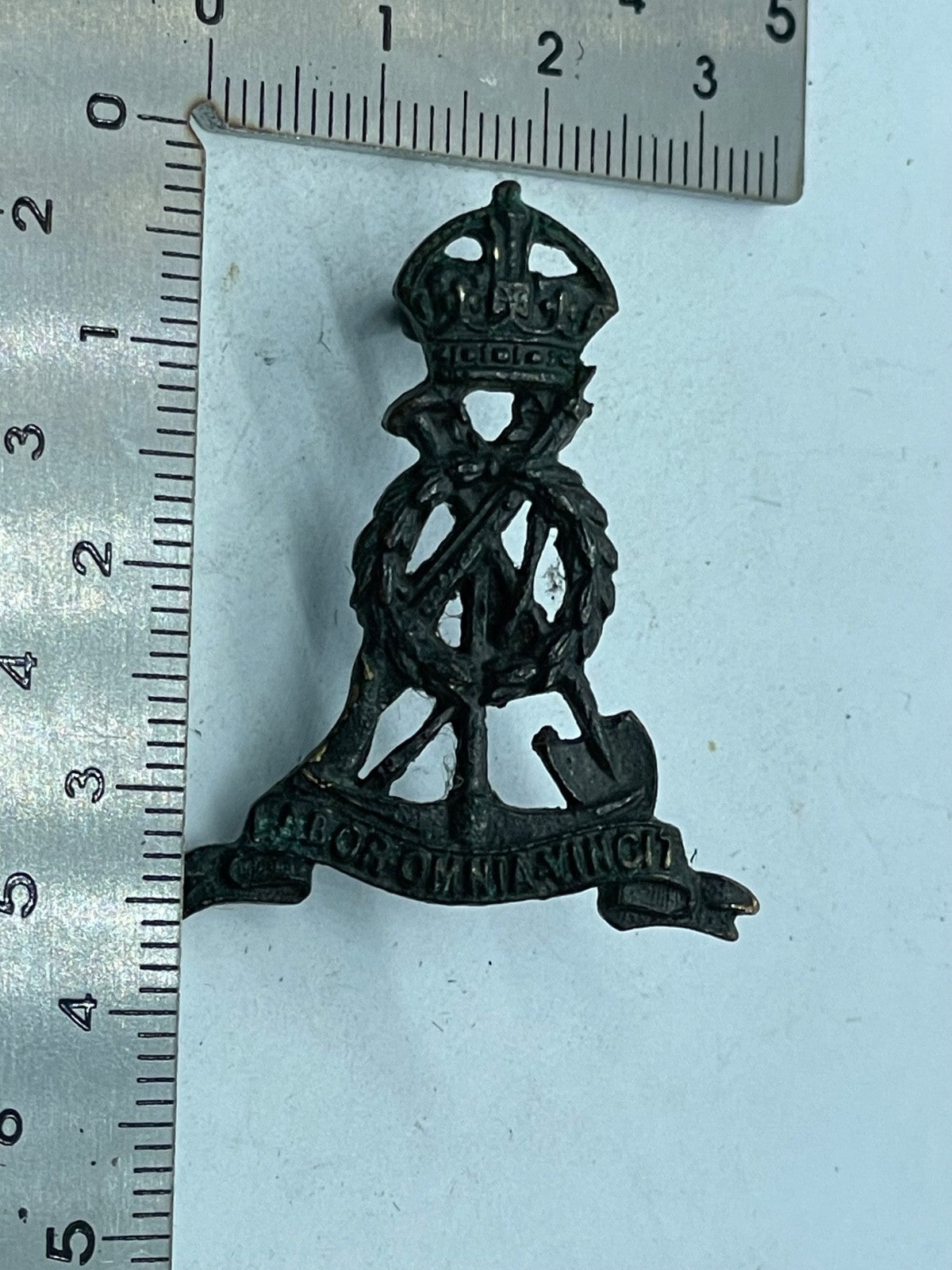 Original WW1 / WW2 British Army Pioneer Corps Officer's Collar Badge - The Militaria Shop