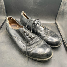 Load image into Gallery viewer, Genuine British Army Black Leather Dress Shoes - Size UK 9 L - The Militaria Shop
