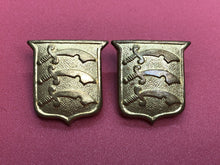 Load image into Gallery viewer, Original WW2 British Army Essex Regiment Collar Badges Pair
