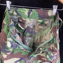 Load image into Gallery viewer, Genuine British Army DPM Camouflaged Combat Trousers Lightweight - Size 72/80/96
