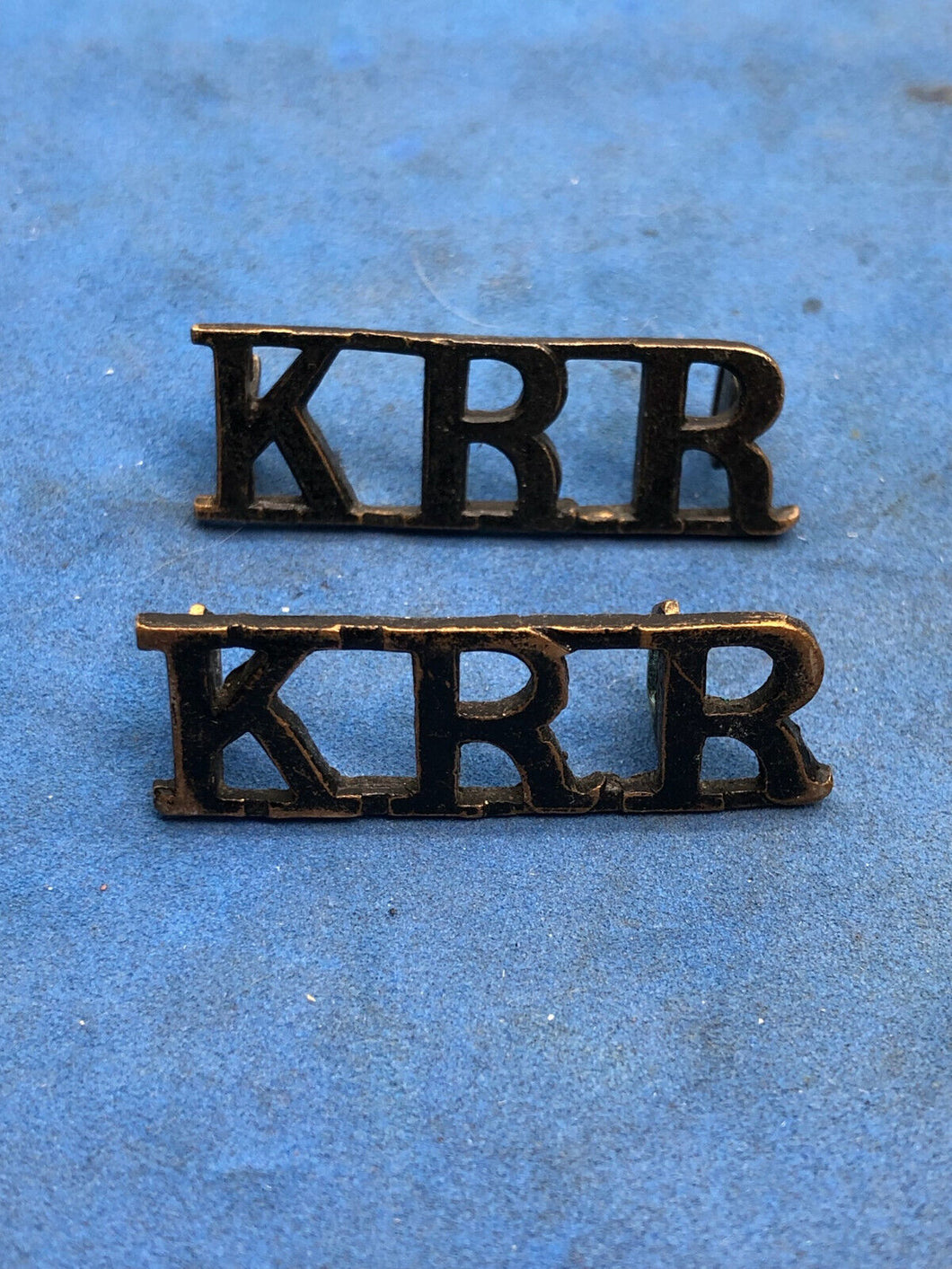 Original WW2 British Army Kings Royal Rifles Corps KRR Brass Shoulder Title