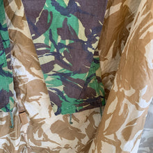 Charger l&#39;image dans la galerie, British Army DPM Camouflaged Temperate Trousers - 75/76/92 - Vintage Clothing
