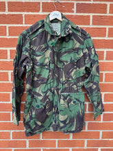 Load image into Gallery viewer, Genuine British Army DPM Camouflaged Combat Smock Jacket - Size 170/96
