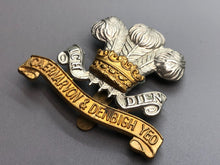 Charger l&#39;image dans la galerie, Original WW1 British Army Caernarvon &amp; Denbigh Yeomanry Cap Badge
