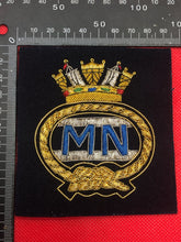 Lade das Bild in den Galerie-Viewer, British Navy Bullion Embroidered Blazer Badge - Merchant Navy
