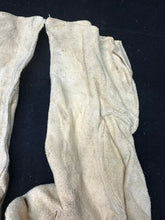 Load image into Gallery viewer, Original RAF Royal Air Force Chamois Inner Flying Gloves - WW2 Pattern
