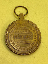 Load image into Gallery viewer, Original 1940 - 1945 Belgium End of War Commemorative Medal
