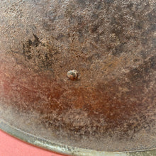 Lade das Bild in den Galerie-Viewer, Original britische / kanadische Armee WW2 Soldaten Military Combat Mk3 Turtle Helm 
