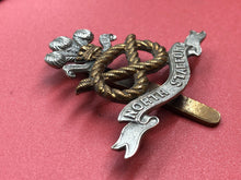 Lade das Bild in den Galerie-Viewer, Original WW2 British Army North Staffordshire Regiment Cap Badge
