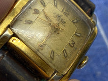 Load image into Gallery viewer, Original Arvia 15 Jewel Women&#39;s Wrist Watch in Used Condition
