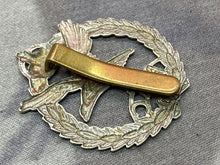 Load image into Gallery viewer, Original WW2 British Army - Army Air Corps Cap Badge
