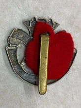 Load image into Gallery viewer, Original WW1/WW2 British Army Duke of Cornwall&#39;s Light Inf. Regiment Cap Badge
