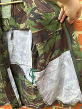 Charger l&#39;image dans la galerie, Genuine British Army DPM Camouflaged Combat Smock Jacket - Size 180/96
