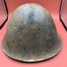 Charger l&#39;image dans la galerie, Original British / Canadian Army WW2 Soldiers Military Combat Mk3 Turtle Helmet
