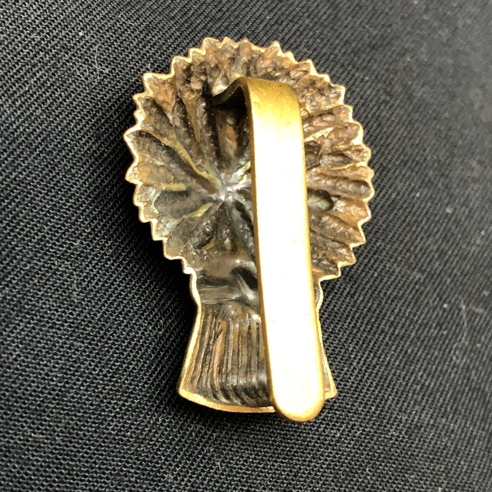 Genuine WW2 British Army Brass Cap Badge - Royal Artillery - The Militaria Shop