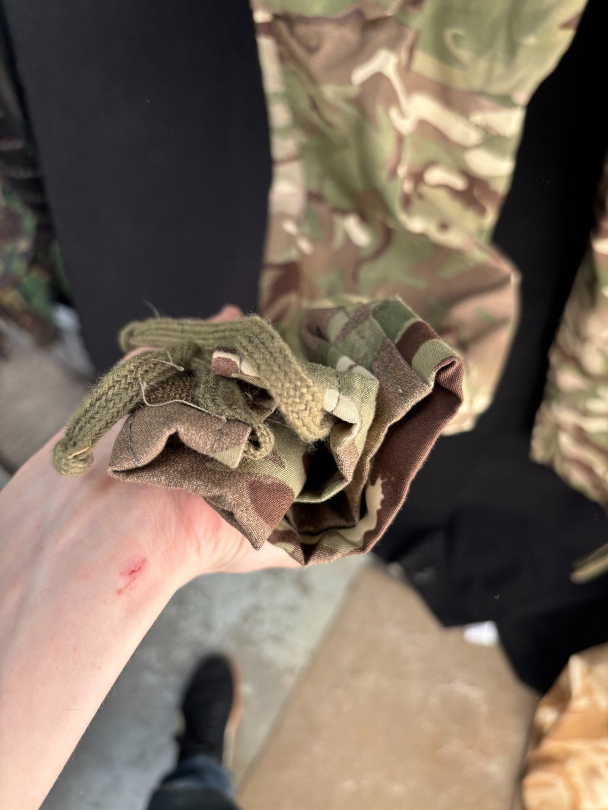 Genuine British Army MTP Combat Windproof Trousers - Size 82/88/104 - The Militaria Shop