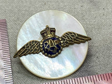 Load image into Gallery viewer, British Royal Air Force King&#39;s Crown RAF Sweetheart Brooch with Mother of Pearl
