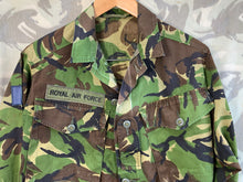 Charger l&#39;image dans la galerie, Genuine British Army / RAF DPM Lightweight Combat Jacket - Size 180/96
