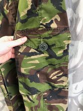 Load image into Gallery viewer, Vintage British Army DPM Lightweight Combat Trousers - Size 75/68/84
