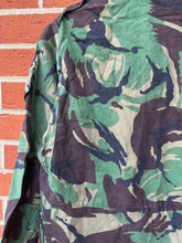 Load image into Gallery viewer, Genuine British Army DPM Camouflaged Combat Smock Jacket - Size 160/88
