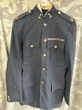 Lade das Bild in den Galerie-Viewer, Original British Army Majors Signal Corps Jacket - WW2 Medal Ribbons - 38&quot; Chest
