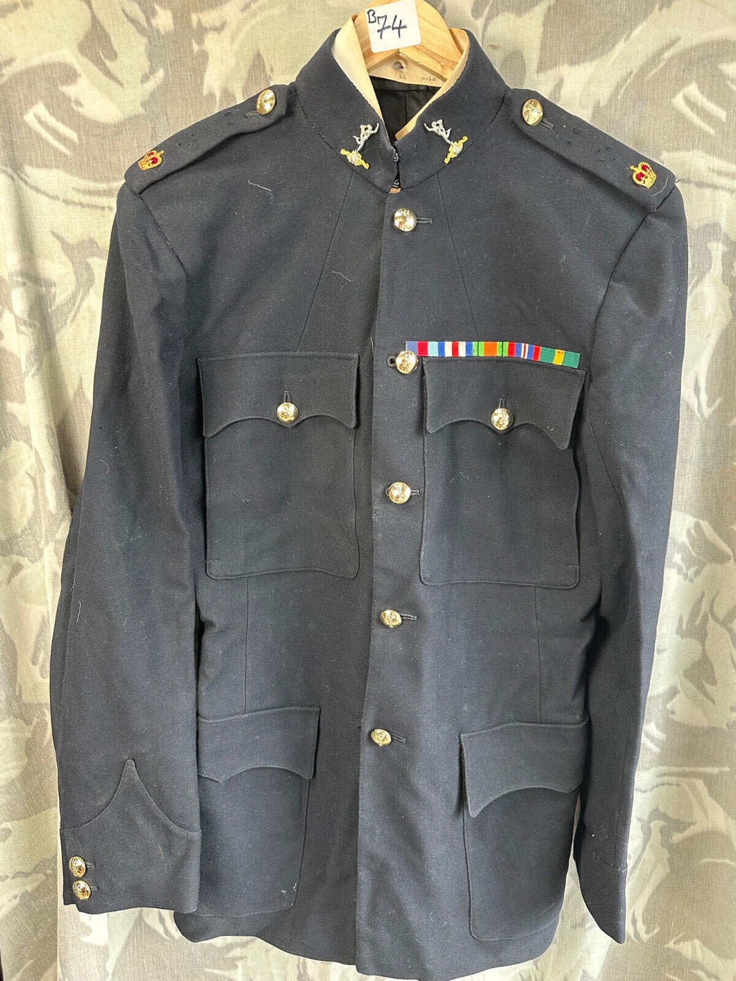 Original British Army Majors Signal Corps Jacket - WW2 Medal Ribbons - 38