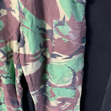 Load image into Gallery viewer, Genuine British Army DPM Camouflaged Early Combat Trousers - 76/80/96
