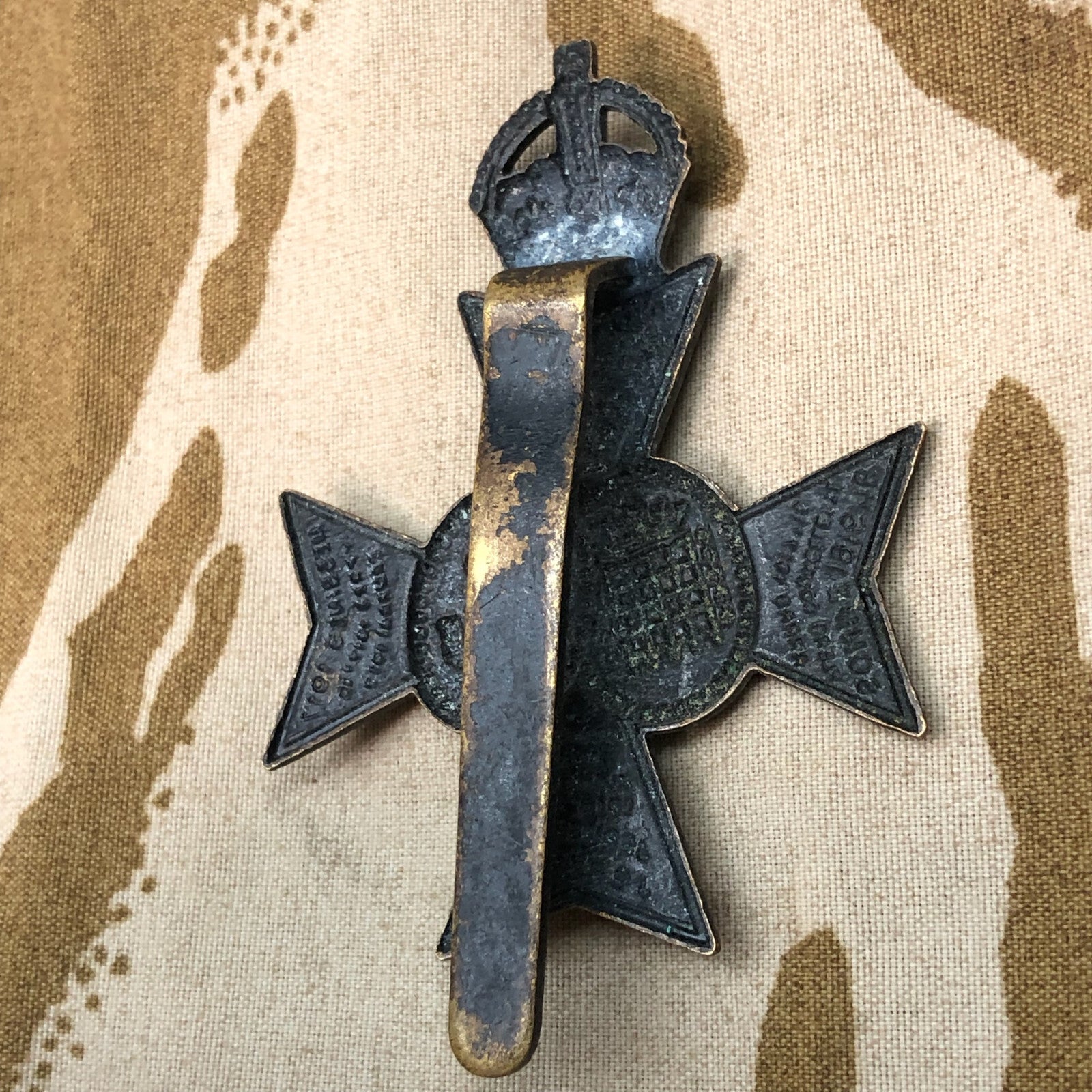 Original WW1 British Army Cap Badge - 16th London Regiment Queen's Westminster - The Militaria Shop