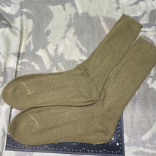 Lade das Bild in den Galerie-Viewer, Originale, khakifarbene Wollsocken für Offiziere der Britischen Armee aus dem 2. Weltkrieg, neu und aus altem Lagerbestand, verschiedene Größen 
