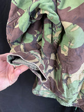 Load image into Gallery viewer, Original British Army 1968 68 Pattern DPM Combat Jacket Smock - 44&quot; Chest
