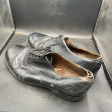 Load image into Gallery viewer, Genuine British Army Black Leather Dress Shoes - Size UK 9 L - The Militaria Shop
