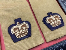 Charger l&#39;image dans la galerie, Three Original British Army Officer&#39;s Majors Tropical Slip-on Epaulettes
