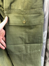 Load image into Gallery viewer, Genuine British Army OD Green Fatigue Combat Trousers - Size 76/84/100
