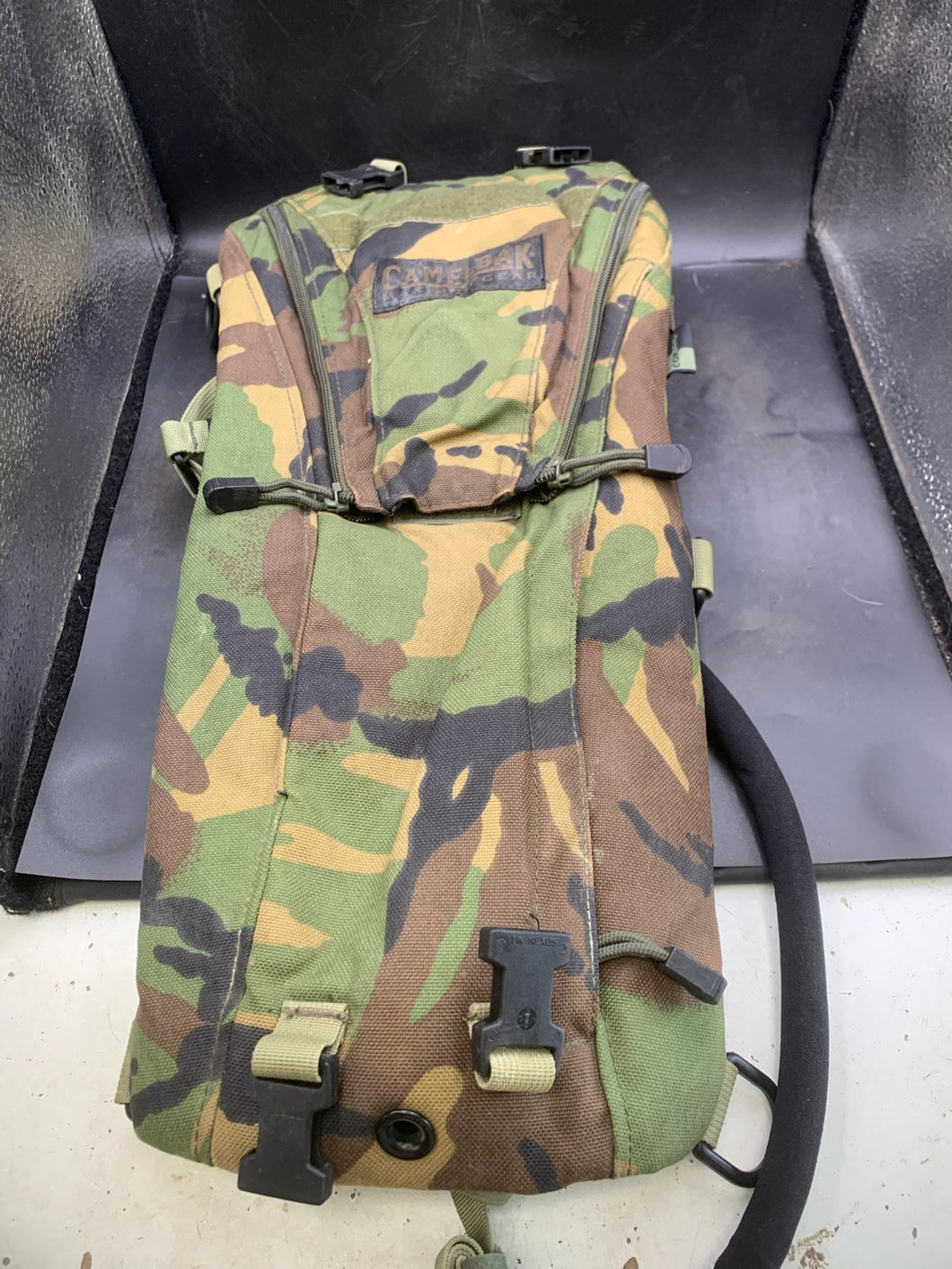 Genuine British Army DPM Camouflaged Individual Hydration System - The Militaria Shop