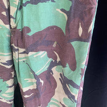 Charger l&#39;image dans la galerie, Genuine British Army DPM Combat Trousers - Size 76/80/96
