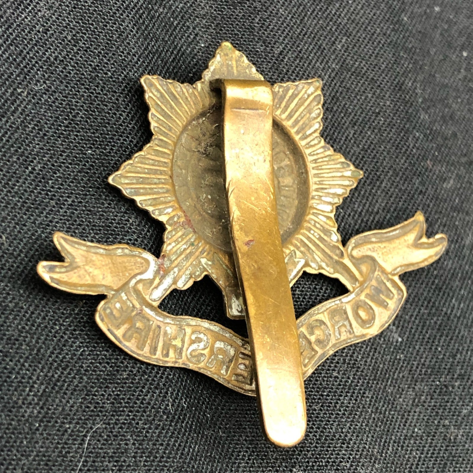 Original WW1 British Army Cap Badge - Worcestershire Regiment - The Militaria Shop