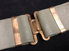 Charger l&#39;image dans la galerie, Original British Army WW2 37 Pattern Combat Belt - 44&quot; Waist
