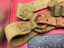 Charger l&#39;image dans la galerie, Original Post WW2 German Army Tropical Y-Straps in Great Condition
