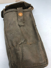 Charger l&#39;image dans la galerie, Original WW2 British RAF 37 Pattern Webbing Bren / Universal Pouch
