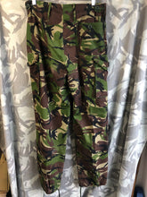 Load image into Gallery viewer, Vintage British Army DPM Lightweight Combat Trousers - Size 85/84/100
