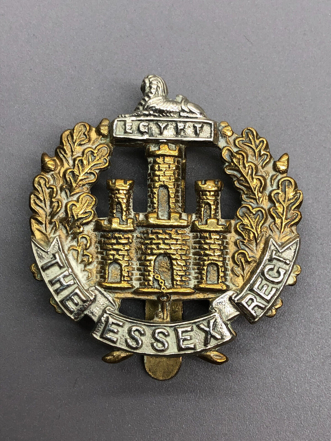 Original WW2 British Army The Essex Regiment Cap Badge