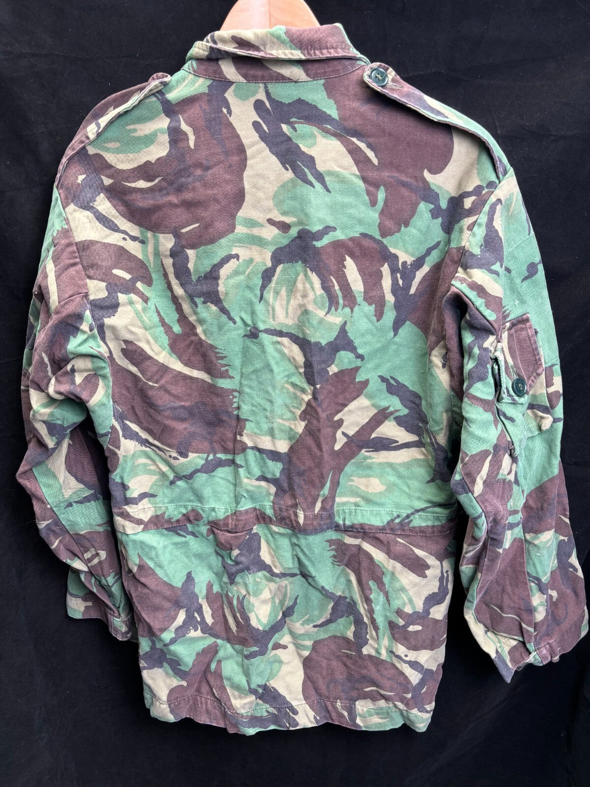Surplus British Army DPM Pattern Camouflaged Smock Combat-170/96 - The Militaria Shop