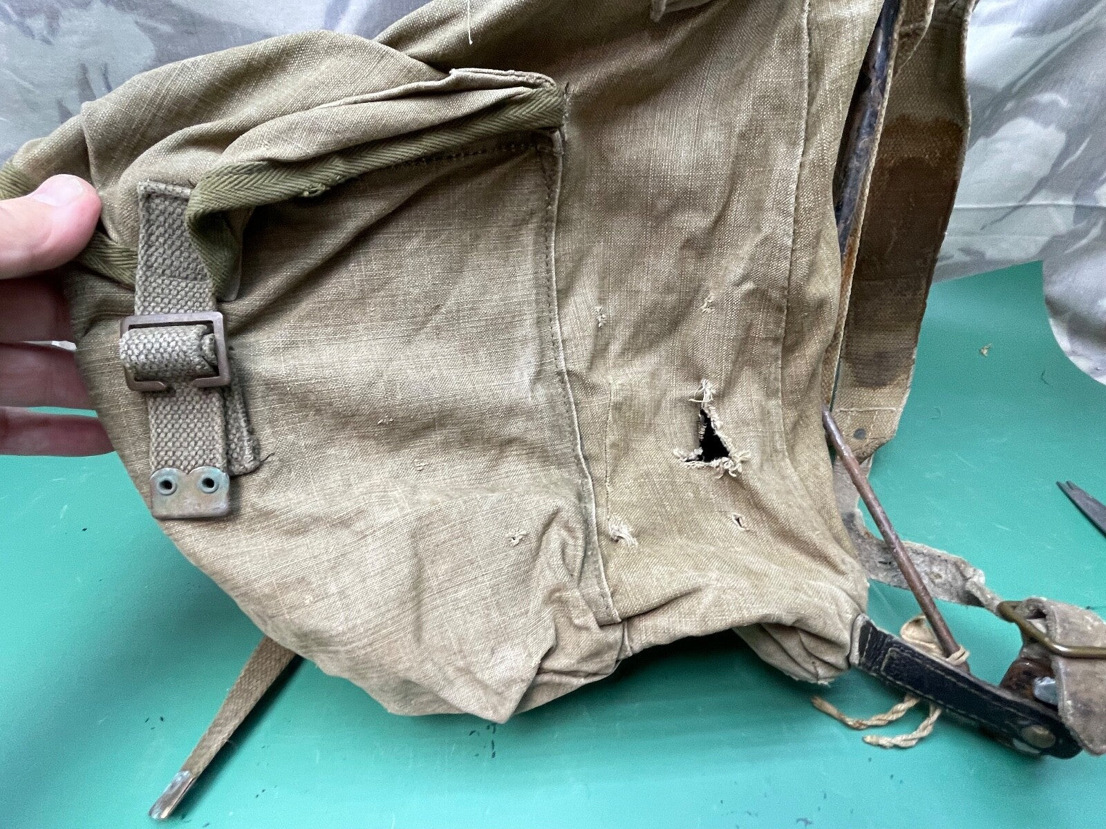 Original British Army 37 Pattern Ruck Sack with Frame - The Militaria Shop