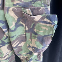 Charger l&#39;image dans la galerie, Genuine British Army DPM Combat Trousers - Size 76/72/86
