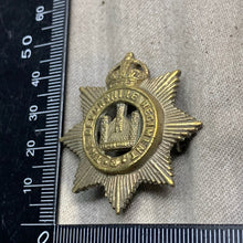 Charger l&#39;image dans la galerie, Original WW1 British Army The Devonshire Regiment Cap Badge
